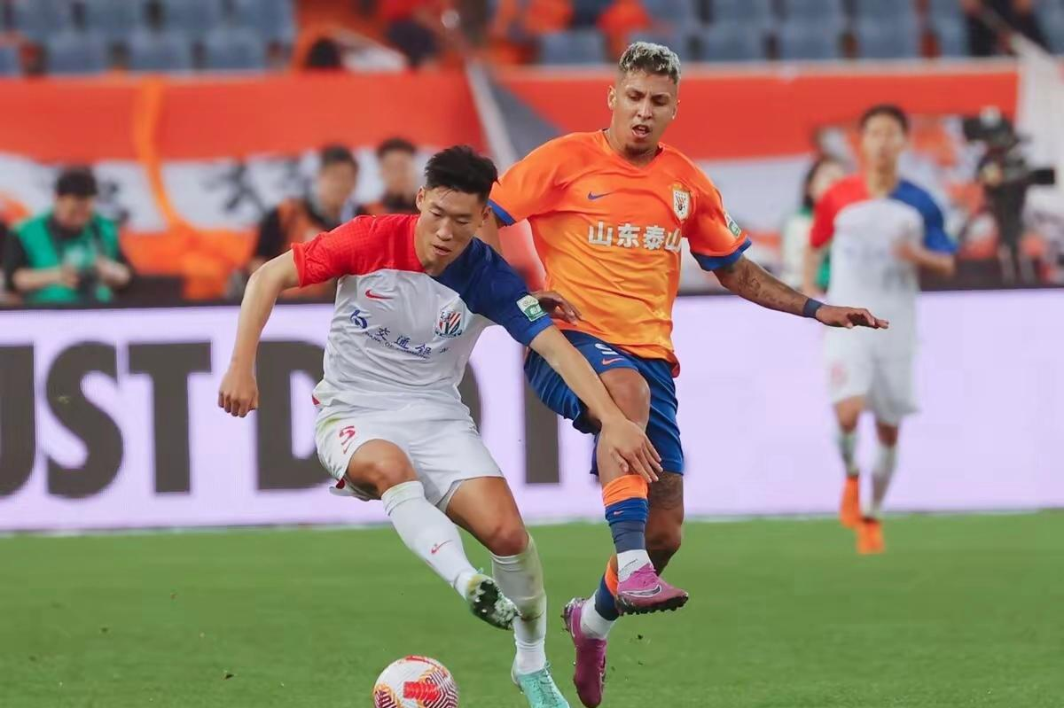 包含山东泰山加时末段外线爆发，志在NBA季后赛名次提升，引发热议，控场能力受关注的词条