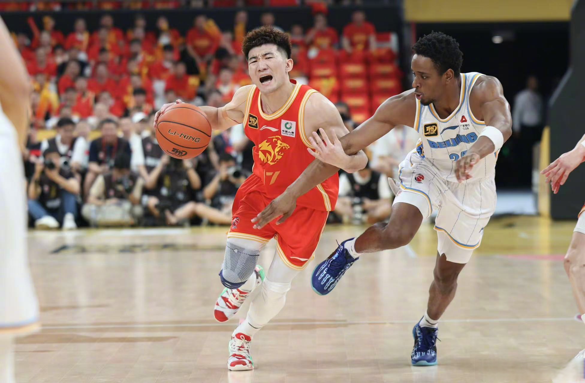 关于CBA季后赛清晨再迎强敌;北京首钢扳平良机;主帅态度——信心回归;轮换策略成焦点的信息 关于CBA季后赛清晨再迎强敌;北京首钢扳平良机;主帅态度——信心回归;轮换策略成焦点的信息