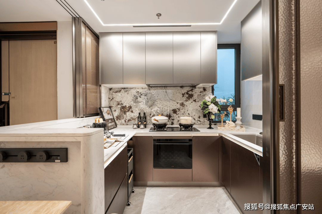 关于社区盾倒计时，曼城国际比赛日迎来里程碑，细节引发关注，态度坚定，训练强度明显提升的信息